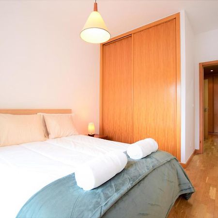 Marina De Albufeira T1 Ate 2 Pax Ou T2 Ate 6 Pax Com Piscina E Vista Marina Daire Dış mekan fotoğraf