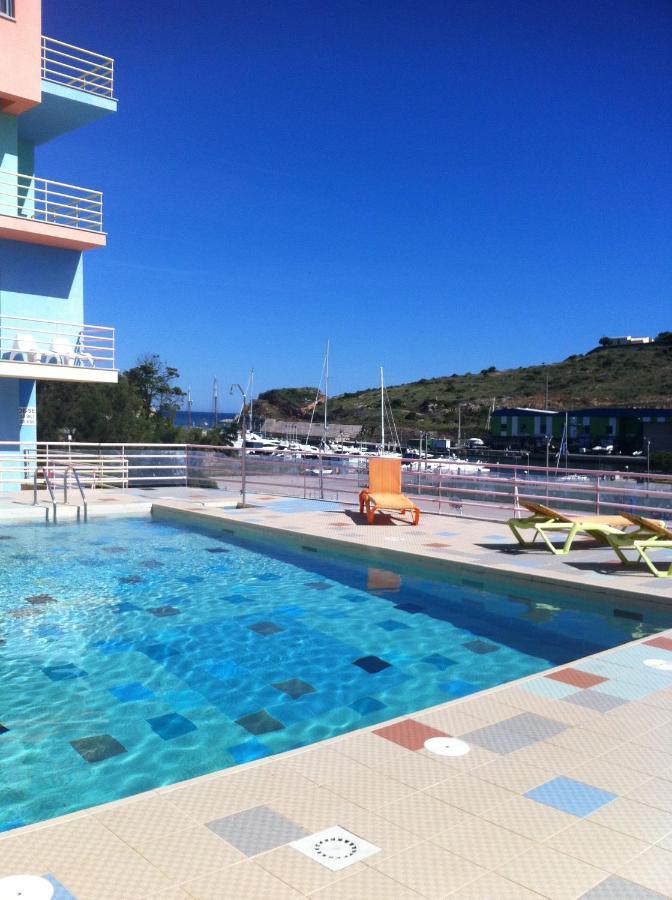 Marina De Albufeira T1 Ate 2 Pax Ou T2 Ate 6 Pax Com Piscina E Vista Marina Daire Dış mekan fotoğraf